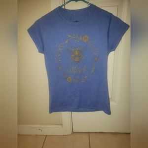 Bee Kind Juniors size small T-shirt